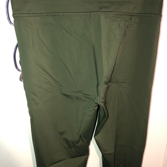 ✨⚠️LIKE NEW AARMY CHELSEA LUXURY GREEN ATHLETIC LEGGINGS SIZE M YOGA WOR… - Picture 6 of 8